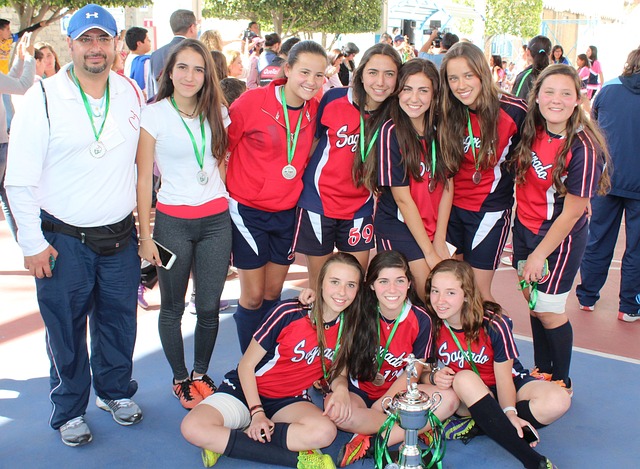 现了其不容 现了其不容