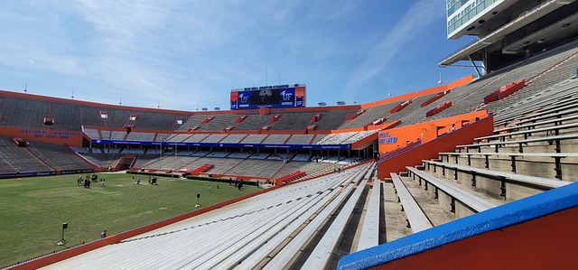 海港vs亚泰首发：4外援PK5外援 武磊奥斯卡登场.